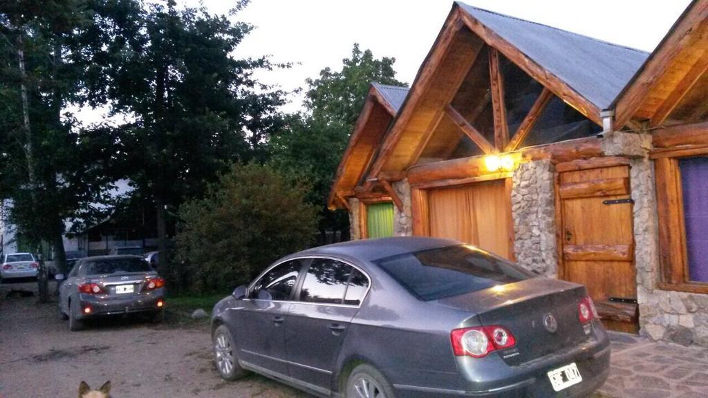 El Bolsón Cabanas Pehueniaホステル エクステリア 写真